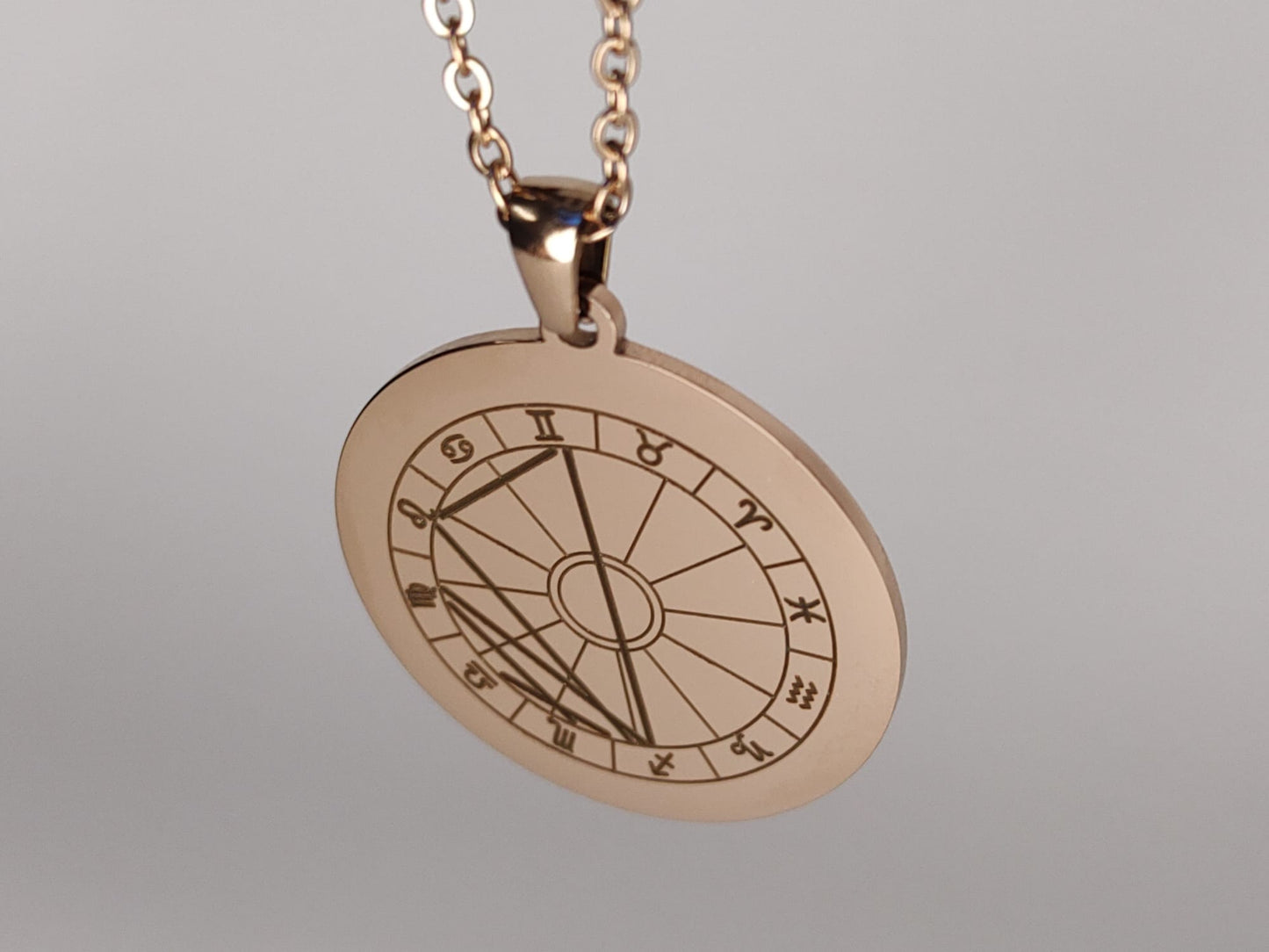 Personalizirani medaljon s natalnom kartom