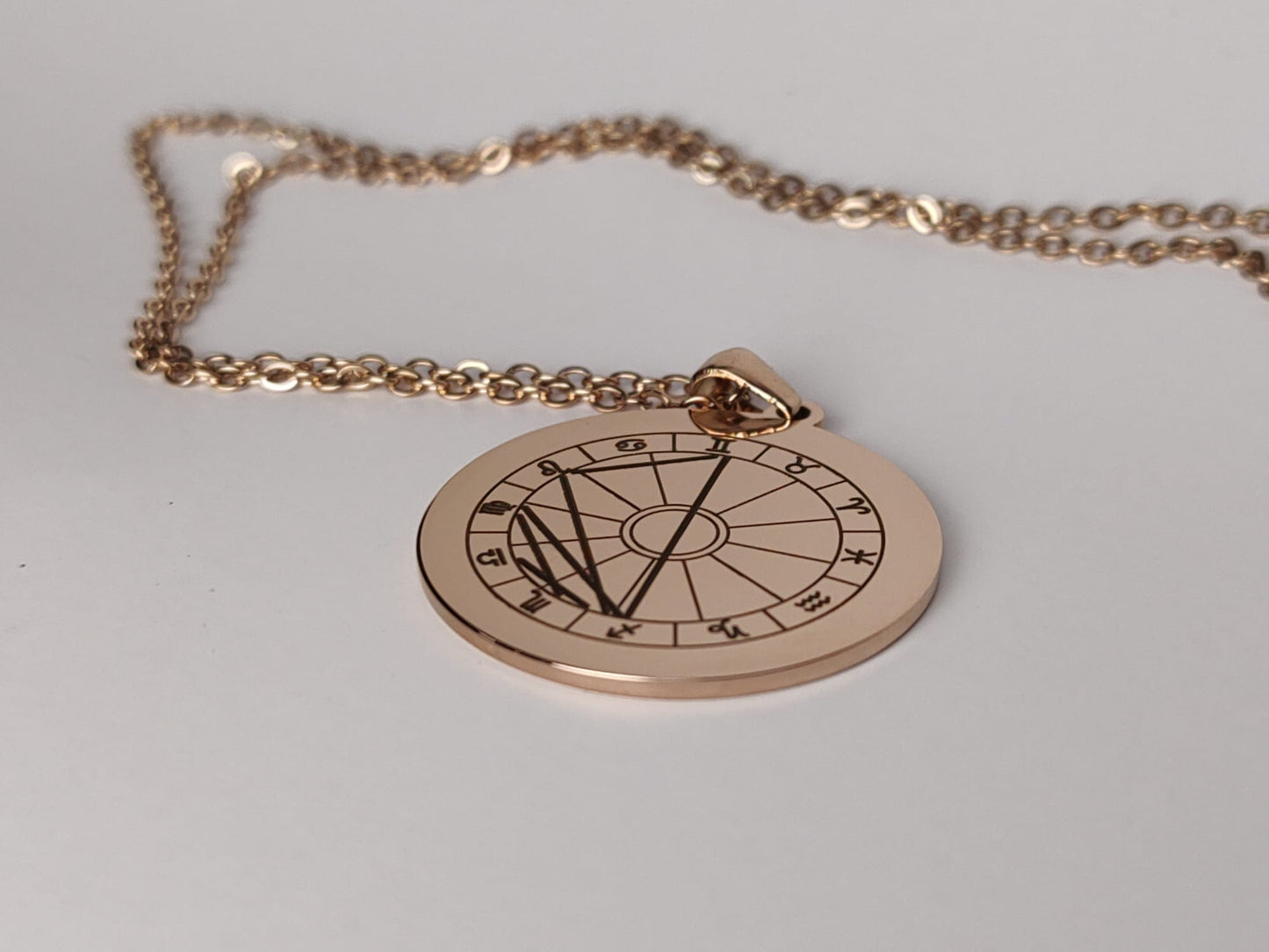 Personalizirani medaljon s natalnom kartom